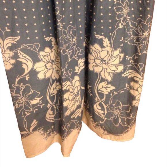 ✨ deliA's Lindsay Floral Dress✨ - Picture 4 of 4